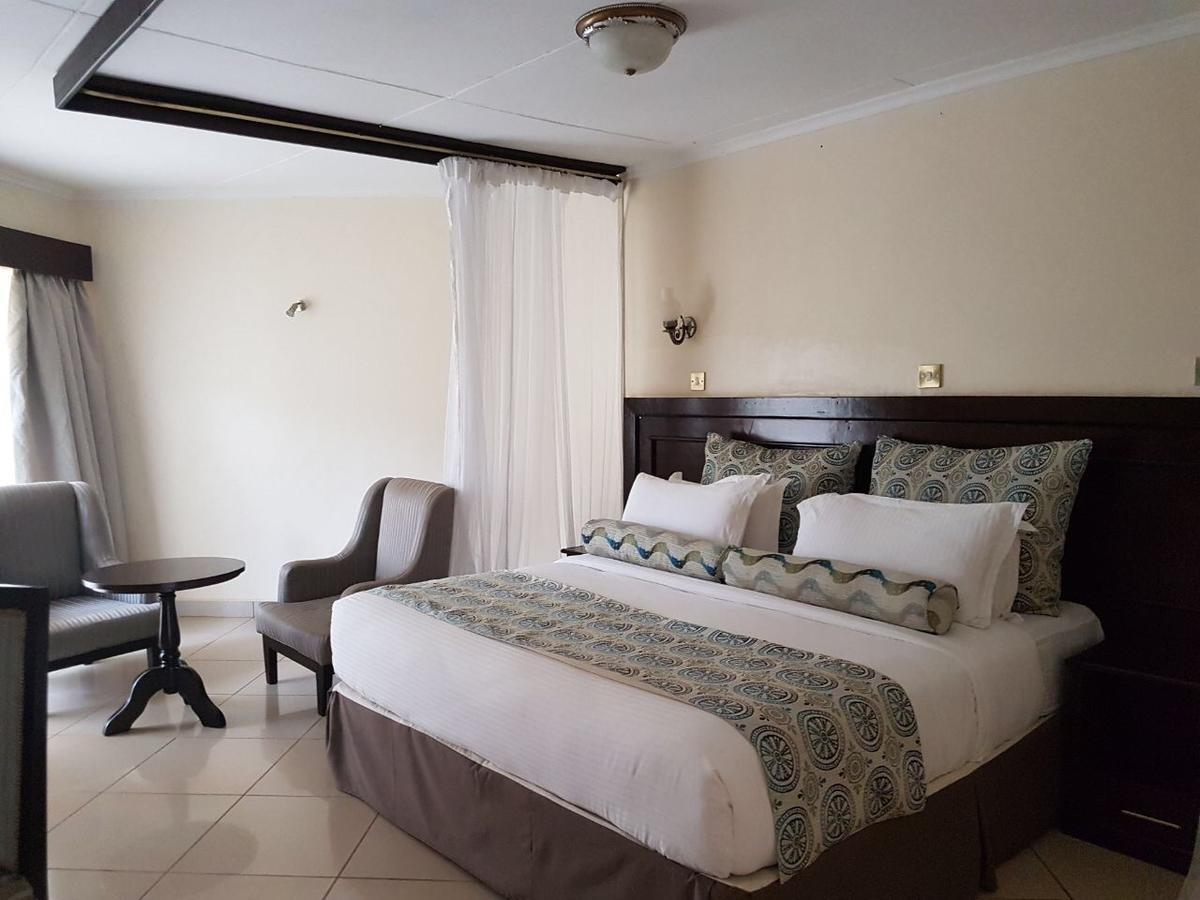 Izaak Walton Inn Embu Exterior photo